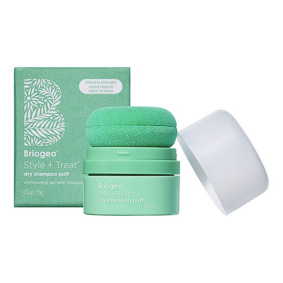 Shampoo a Seco Briogeo Style + Treat Puff